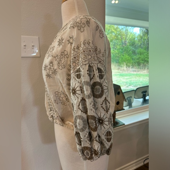 Free people heavily Embroidered V-Neck Boho Top puff sleeve top xs - Picture 10 of 16